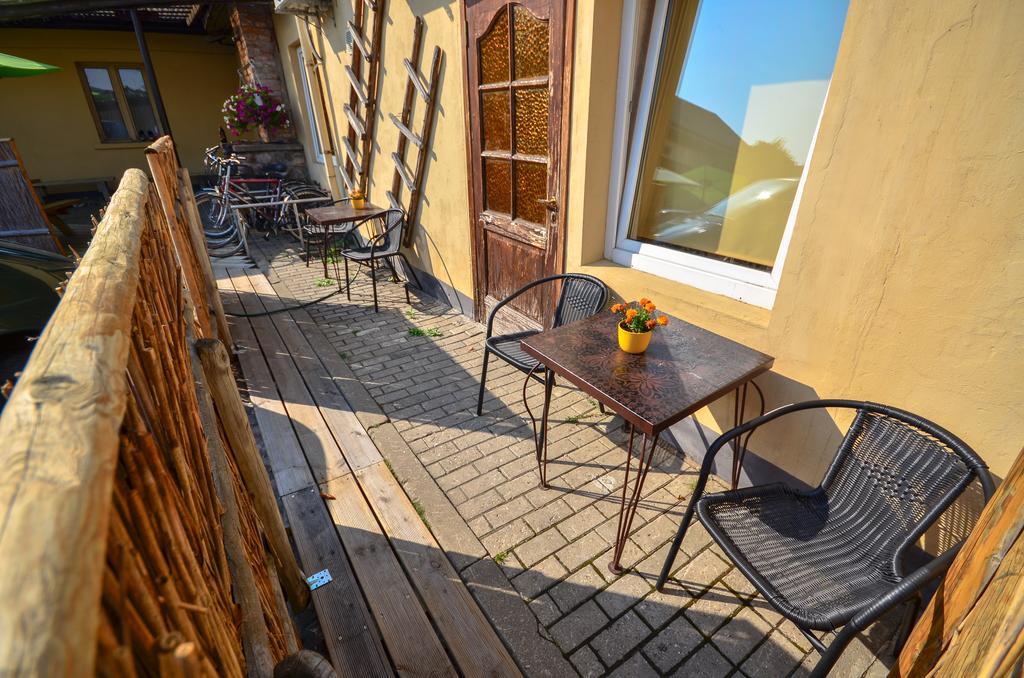 Veldzes Nams Hotel Ventspils Exterior photo